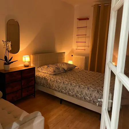 Grand Appartement, 300m Des Transports En Commun Fontenay-sous-Bois